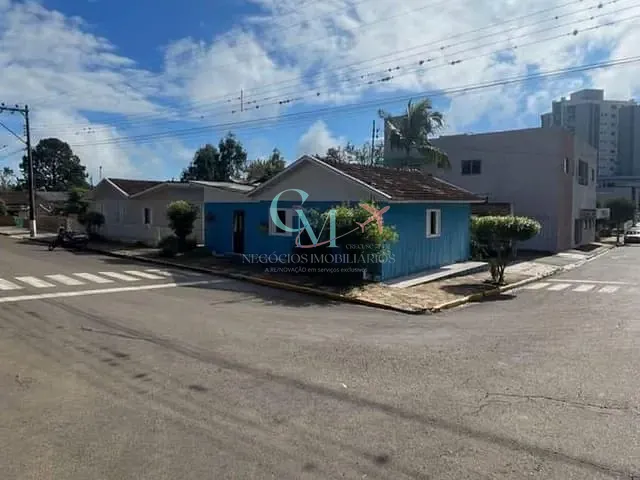 Casa com 376m² 3 quartos e 1 banheiro, à venda, no bairro Centro em Faxinal dos Guedes