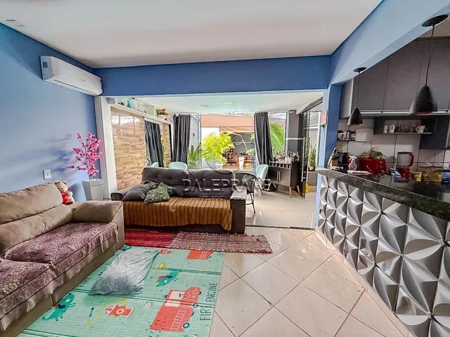 Casa 2 quartos e 3 banheiros, à venda, no bairro Setor Habitacional Arniqueira (Águas Claras) em Brasília
