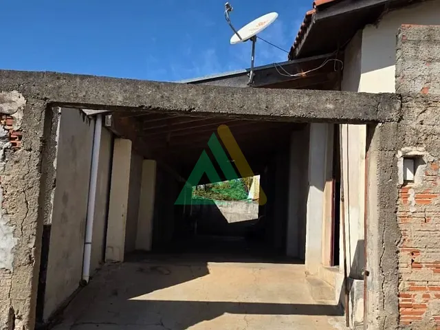 Casa com 484m² 5 quartos e 3 banheiros, à venda, no bairro Parque das Laranjeiras em Mogi Mirim