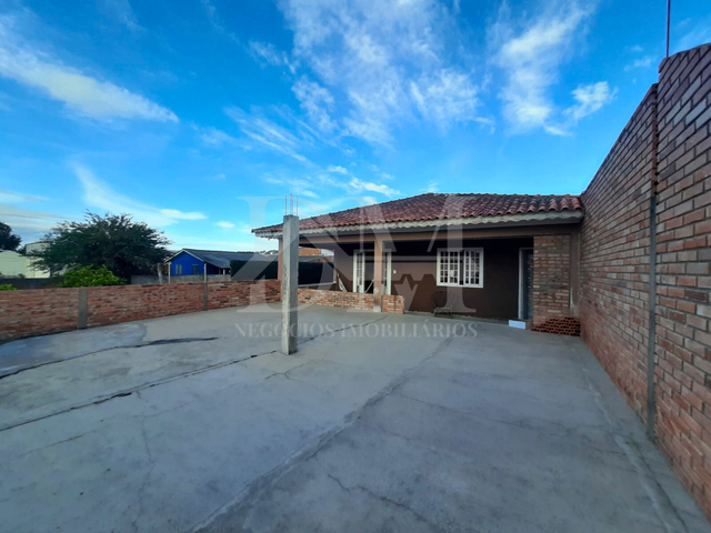 Casa com 360m² 3 quartos e 4 banheiros, à venda, no bairro Santa Cecília em Jaguariaíva