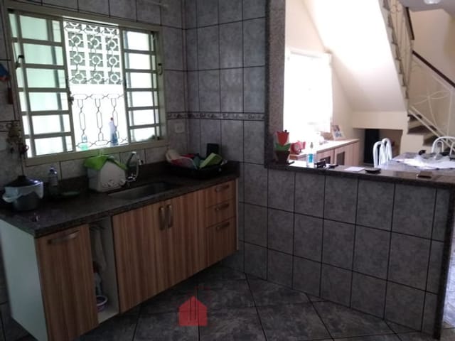 Casa com 179m², à venda, no bairro Parque das Nações em Pindamonhangaba