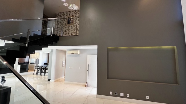 Casa com 392m² 4 quartos e 6 banheiros, à venda, no bairro Vivendas do Arvoredo em Londrina