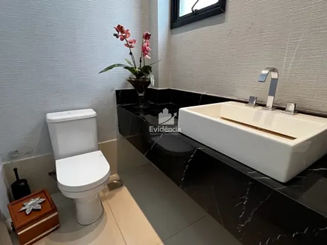 Casa com 392m² 4 quartos e 6 banheiros, à venda, no bairro Vivendas do Arvoredo em Londrina