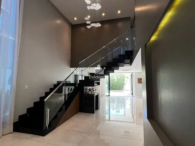 Casa com 392m² 4 quartos e 6 banheiros, à venda, no bairro Vivendas do Arvoredo em Londrina