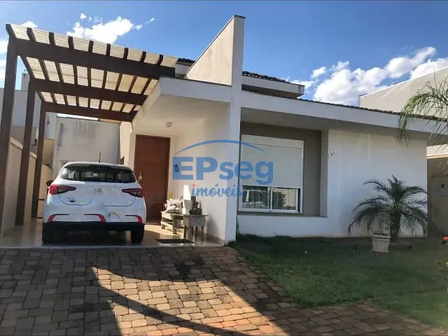 Casa com 220m² 3 quartos e 2 banheiros, à venda, no bairro Gleba Fazenda Palhano em Londrina