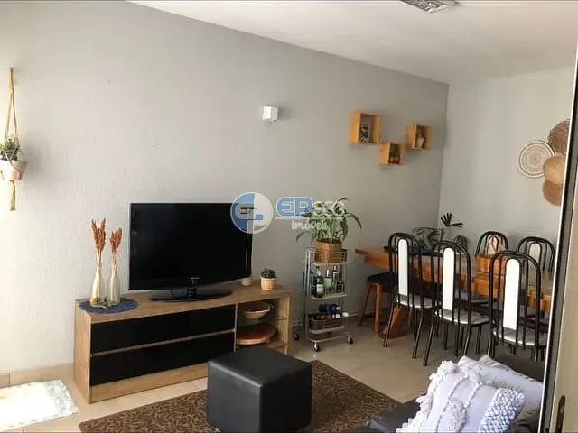 Casa com 220m² 3 quartos e 2 banheiros, à venda, no bairro Gleba Fazenda Palhano em Londrina
