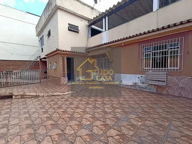 Casa com 435m² 6 quartos e 3 banheiros, à venda, no bairro Rocha em São Gonçalo