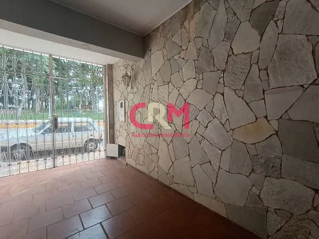 Casa com 285m² 4 quartos e 2 banheiros, à venda, no bairro Centro em Taquaritinga