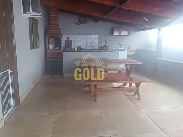 Casa com 300m² 3 quartos e 1 banheiro, à venda, no bairro Jardim Tomy em Londrina