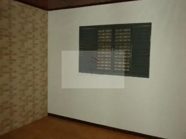 Casa 3 quartos e 1 banheiro, para alugar, no bairro Jardim Caviuna em Rolândia