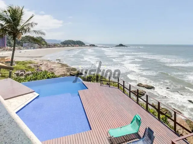 Casa com 938m² 4 quartos e 3 banheiros, à venda, no bairro Jardim Foz em Itanhaém