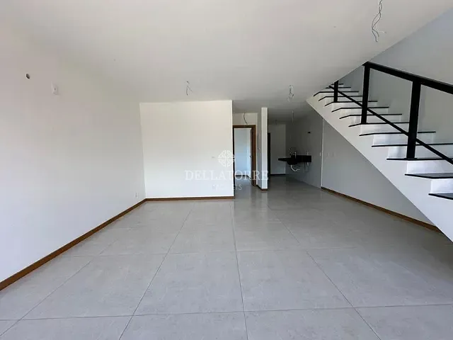 Casa com 1469m² 3 quartos e 3 banheiros, à venda, no bairro Golfe em Teresópolis