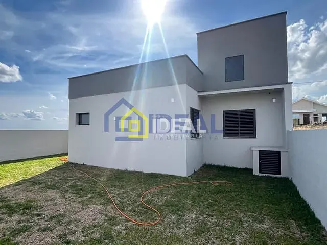 Casa 3 quartos e 1 banheiro, à venda, no bairro São Paulo em Concórdia