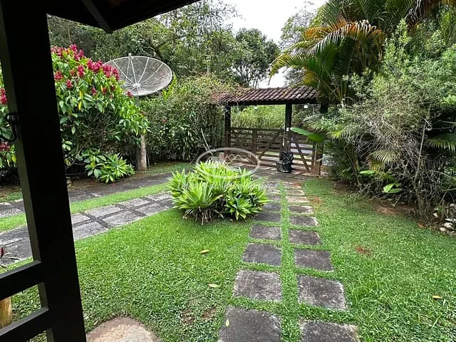 Casa com 500m² 3 quartos e 3 banheiros, para alugar, no bairro Nova Penedo em Itatiaia
