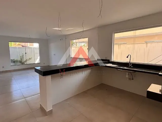 Casa com 106m² 3 quartos e 3 banheiros, à venda, no bairro Piratininga em Niterói