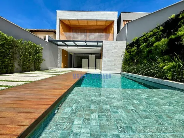 Casa com 490m² 4 quartos e 7 banheiros, à venda, no bairro Barra da Tijuca em Rio de Janeiro