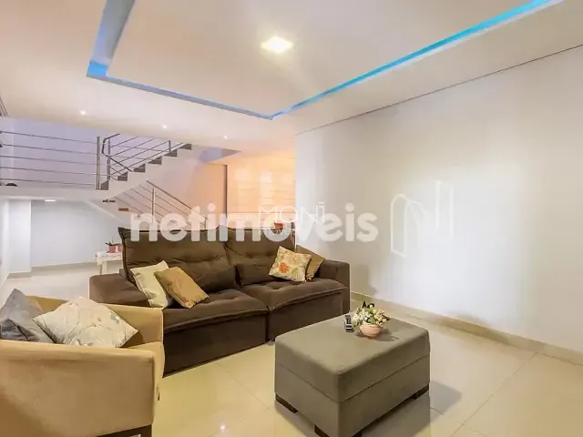 Casa 5 quartos e 6 banheiros, à venda, no bairro Sobradinho em Brasília