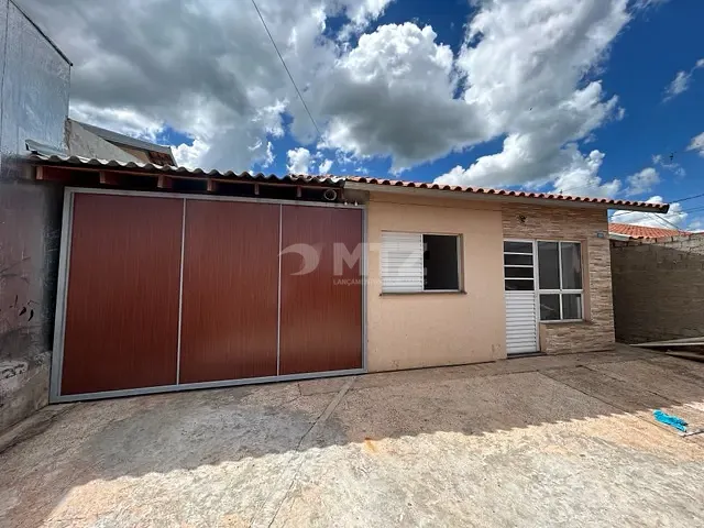Casa com 200m² 2 quartos e 3 banheiros, à venda, no bairro Residencial Bem Te Vi II em Botucatu