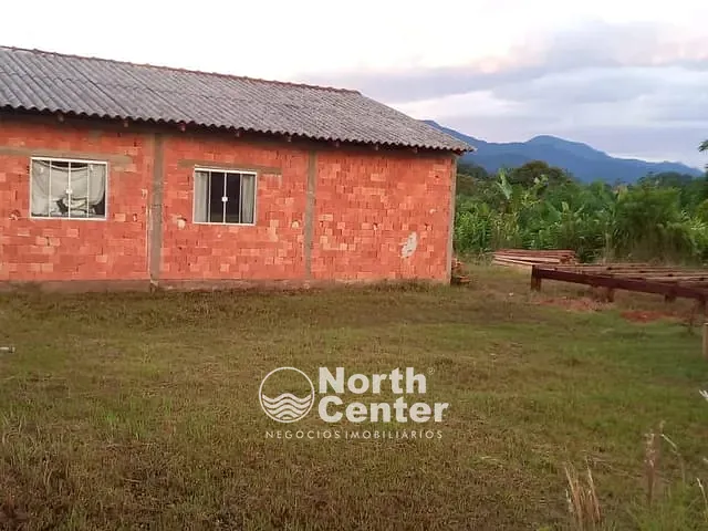 Casa com 300m² 3 quartos e 1 banheiro, à venda, no bairro S.João Baixo em Garuva