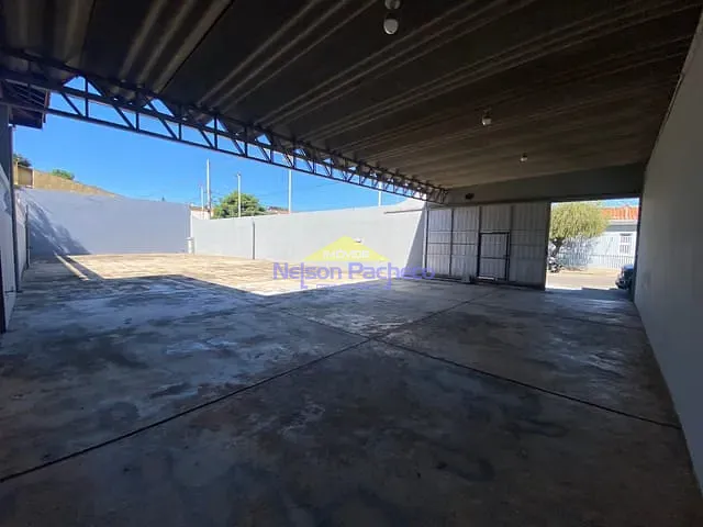 Casa com 900m² 4 quartos e 4 banheiros, à venda, no bairro Nova Aparecida em Capivari