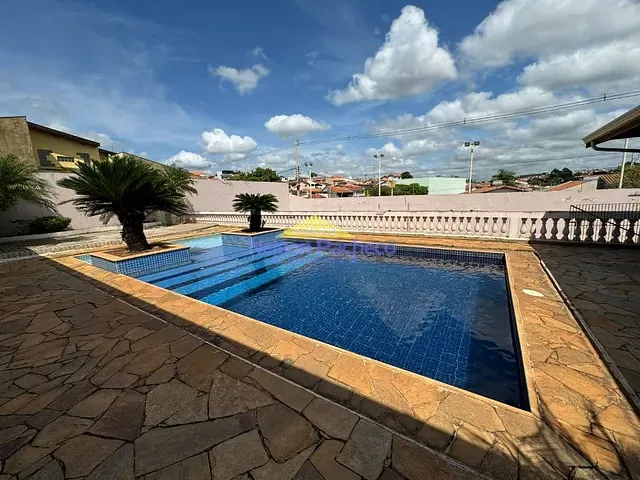 Casa com 900m² 4 quartos e 4 banheiros, à venda, no bairro Nova Aparecida em Capivari