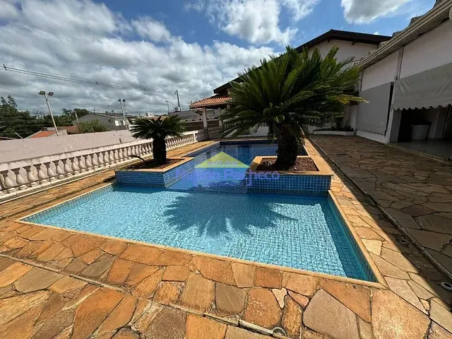 Casa com 900m² 4 quartos e 4 banheiros, à venda, no bairro Nova Aparecida em Capivari