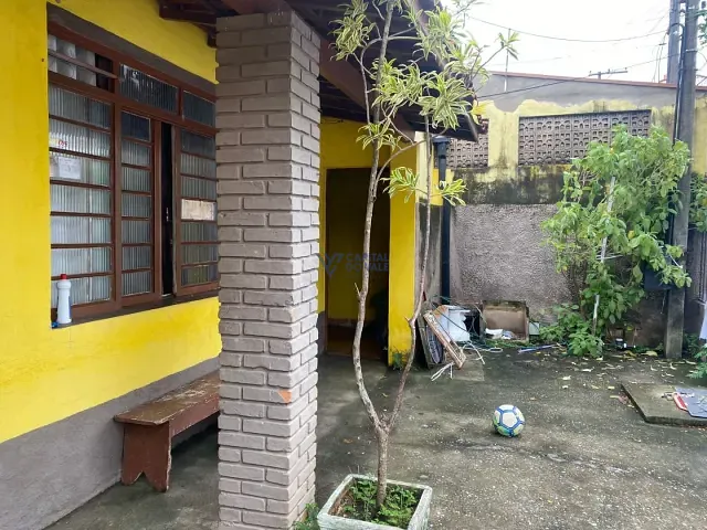 Casa com 300m² 5 quartos e 2 banheiros, à venda, no bairro Parque Industrial em São José dos Campos