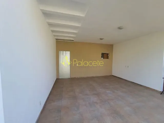 Casa com 258m² 3 quartos e 2 banheiros, à venda, no bairro Condomínio Moema Ville em Pindamonhangaba