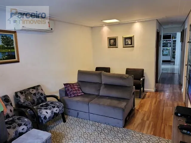 Casa 5 quartos e 3 banheiros, à venda, no bairro Vila Antonieta em São Paulo