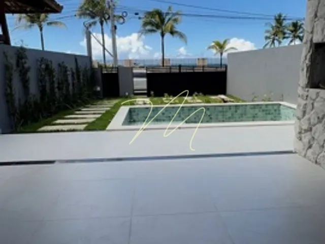 Casa 2 quartos e 1 banheiro, à venda, no bairro Nossa Senhora da Vitória em Ilhéus