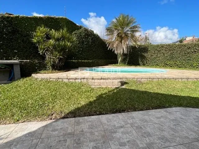 Casa com 580m² 3 quartos e 2 banheiros, à venda, no bairro Laranjal em Pelotas