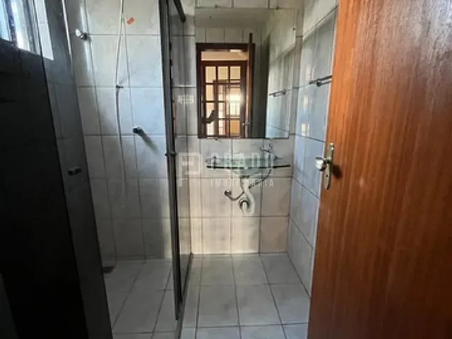 Casa com 580m² 3 quartos e 2 banheiros, à venda, no bairro Laranjal em Pelotas