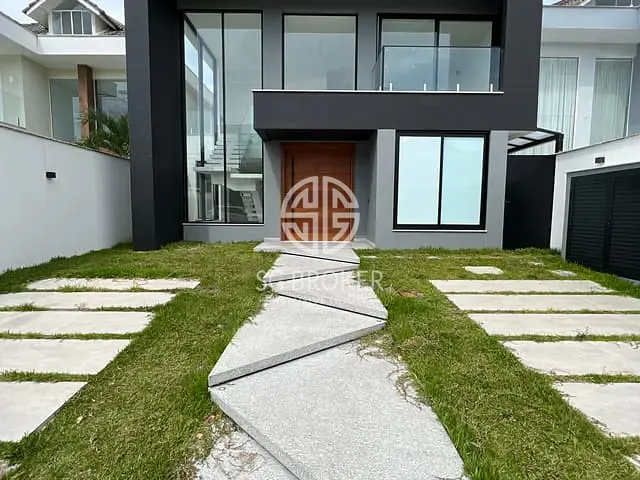 Casa com 500m² 4 quartos e 6 banheiros, à venda, no bairro Recreio dos Bandeirantes em Rio de Janeiro