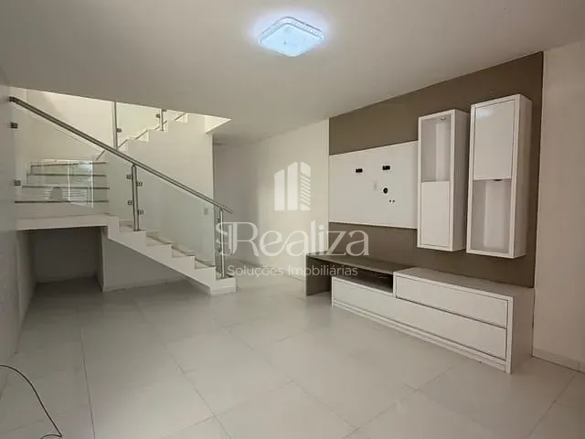 Casa com 150m² 2 quartos e 3 banheiros, à venda, no bairro Nossa Senhora da Vitória em Ilhéus