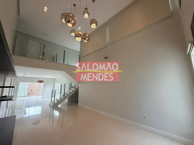 Casa 3 quartos e 5 banheiros, à venda, no bairro Parque Verde em Belém