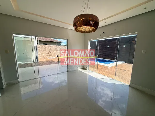 Casa 3 quartos e 5 banheiros, à venda, no bairro Parque Verde em Belém