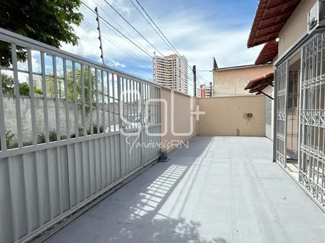 Casa com 200m² 3 quartos e 2 banheiros, à venda, no bairro Nova Parnamirim em Parnamirim