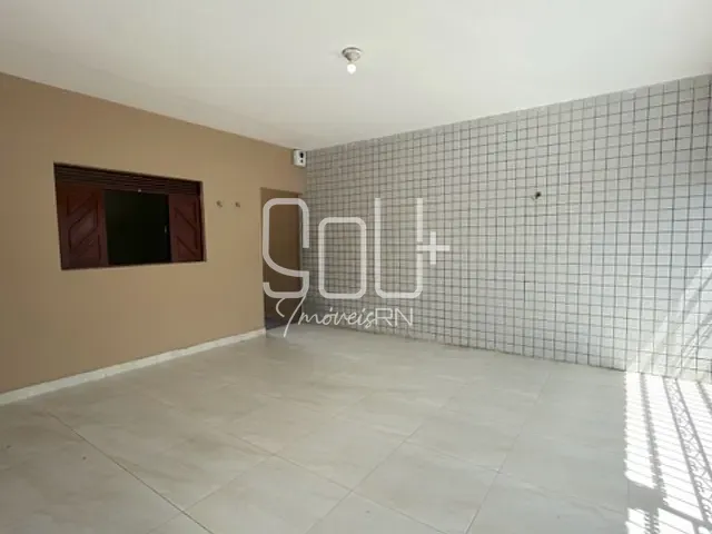 Casa com 200m² 3 quartos e 2 banheiros, à venda, no bairro Nova Parnamirim em Parnamirim