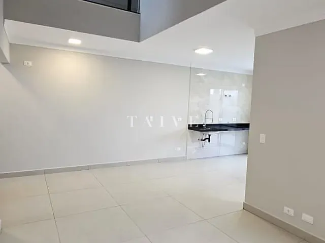 Casa com 251m² 3 quartos e 3 banheiros, à venda, no bairro Loteamento Morada das Flores em Cambé