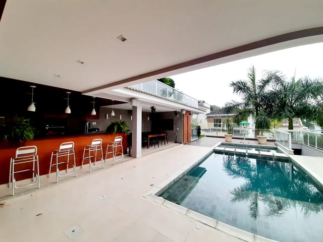 Casa com 650m² 4 quartos e 5 banheiros, à venda, no bairro Jacarepaguá em Rio de Janeiro