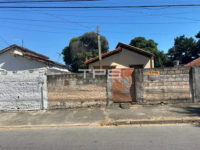 Casa com 1000m² 3 quartos e 1 banheiro, à venda, no bairro Parque Santo Antônio em Taubaté