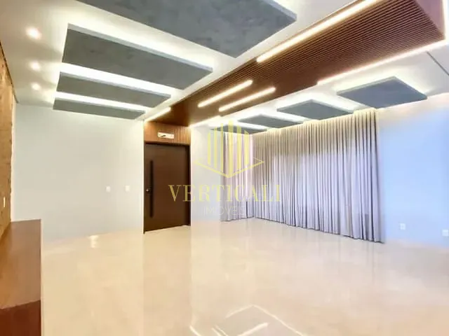 Casa com 462m² 3 quartos e 5 banheiros, à venda, no bairro Ribeirão do Lipa em Cuiabá