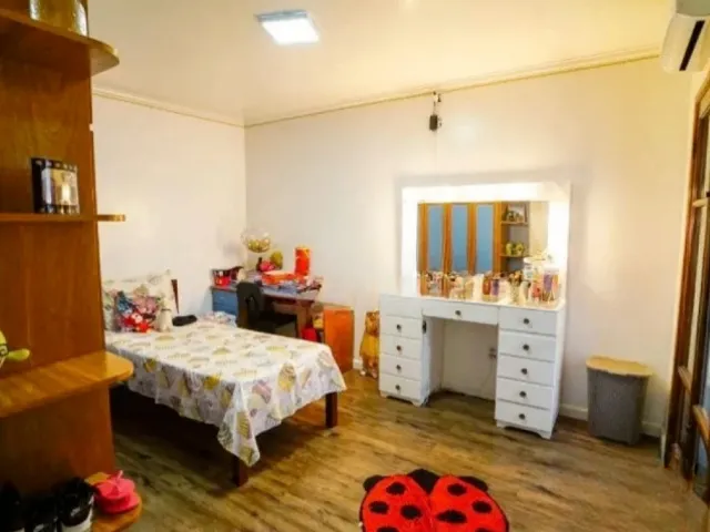 Casa 4 quartos e 5 banheiros, à venda, no bairro Vila Alzira em Santo André