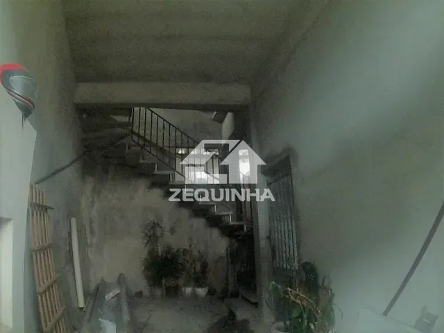 Casa com 250m² 6 quartos e 5 banheiros, à venda, no bairro Jardim Veloso em Osasco