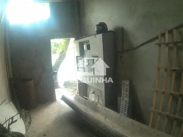 Casa com 250m² 6 quartos e 5 banheiros, à venda, no bairro Jardim Veloso em Osasco