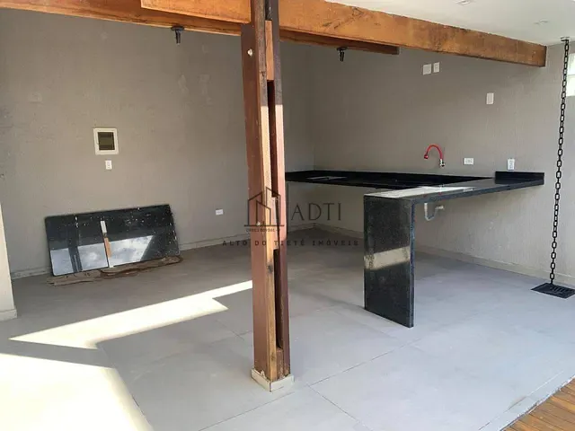 Casa com 370m² 3 quartos e 4 banheiros, à venda, no bairro Parque Residencial Itapeti em Mogi das Cruzes