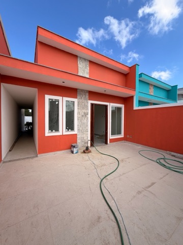 Casa com 210m² 3 quartos e 2 banheiros, à venda, no bairro Parque Jóquei Club em Campos dos Goytacazes
