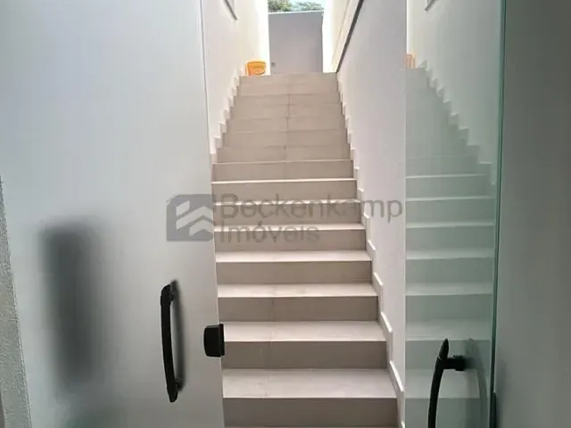Casa com 360m² 3 quartos e 5 banheiros, à venda, no bairro Jardim Amália em Volta Redonda