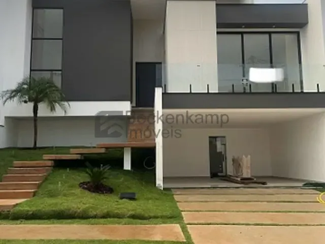 Casa com 360m² 3 quartos e 5 banheiros, à venda, no bairro Jardim Amália em Volta Redonda