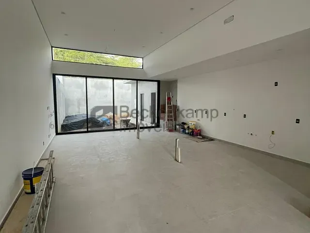 Casa com 360m² 3 quartos e 5 banheiros, à venda, no bairro Jardim Amália em Volta Redonda